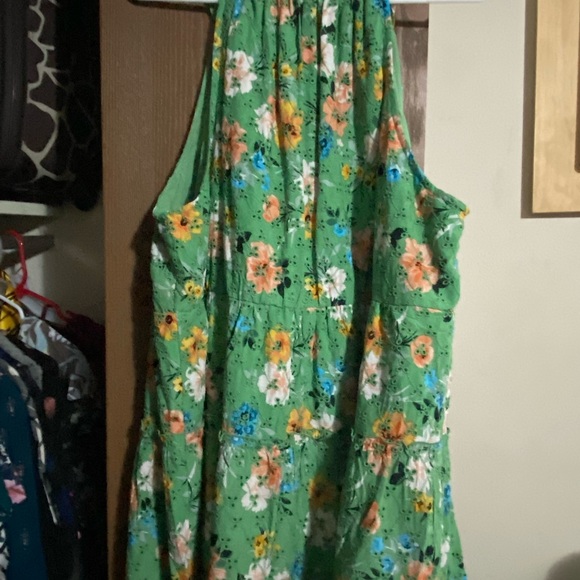 Torrid green floral tank top sz 18-20 *with tags* - Picture 3 of 3